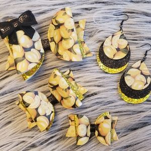 Mommy & me earrings and bow set